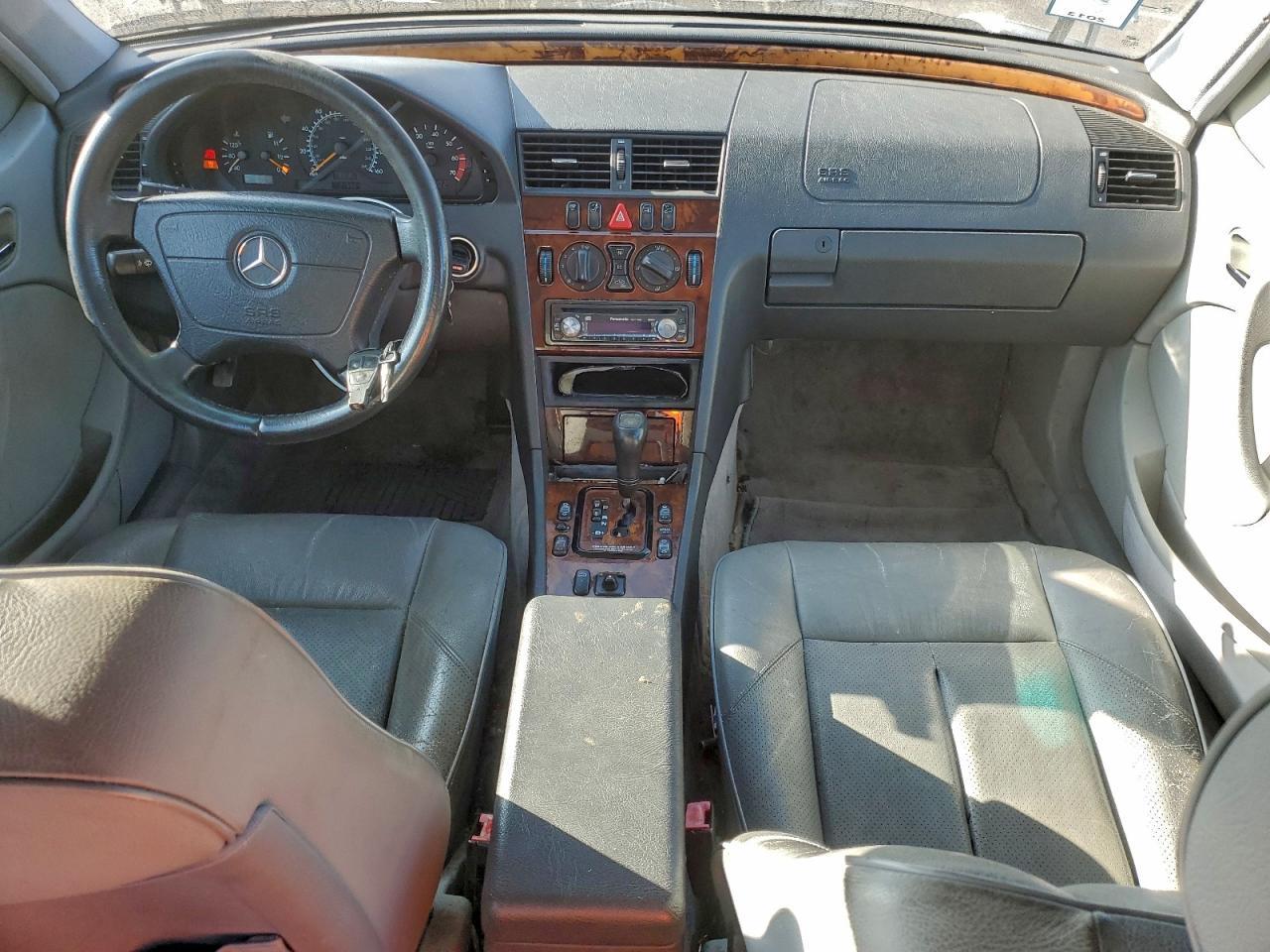 2000 MERCEDES-BENZ C-CLASS