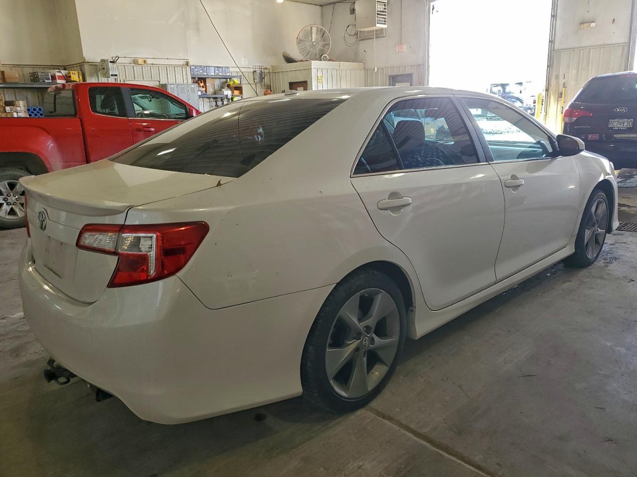 2012 TOYOTA CAMRY