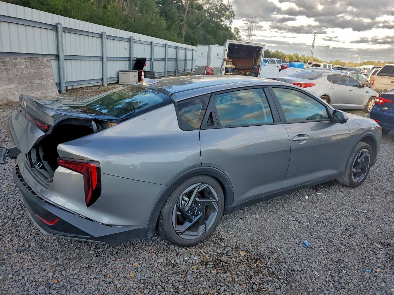 2025 KIA K4