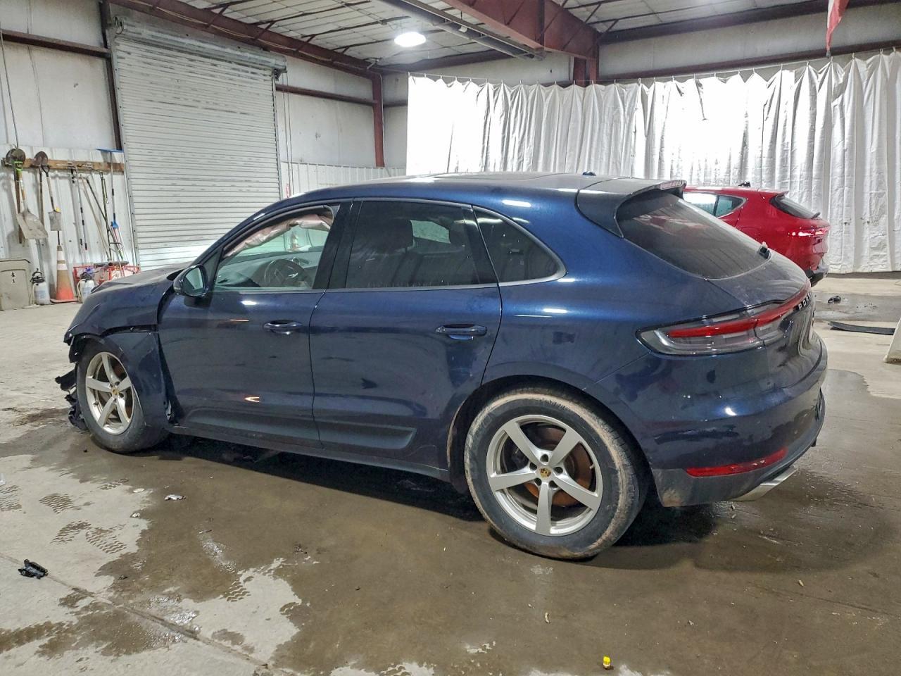 2020 PORSCHE Macan