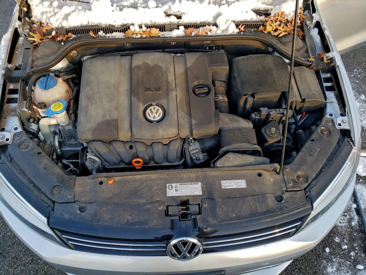 2013 VOLKSWAGEN JETTA