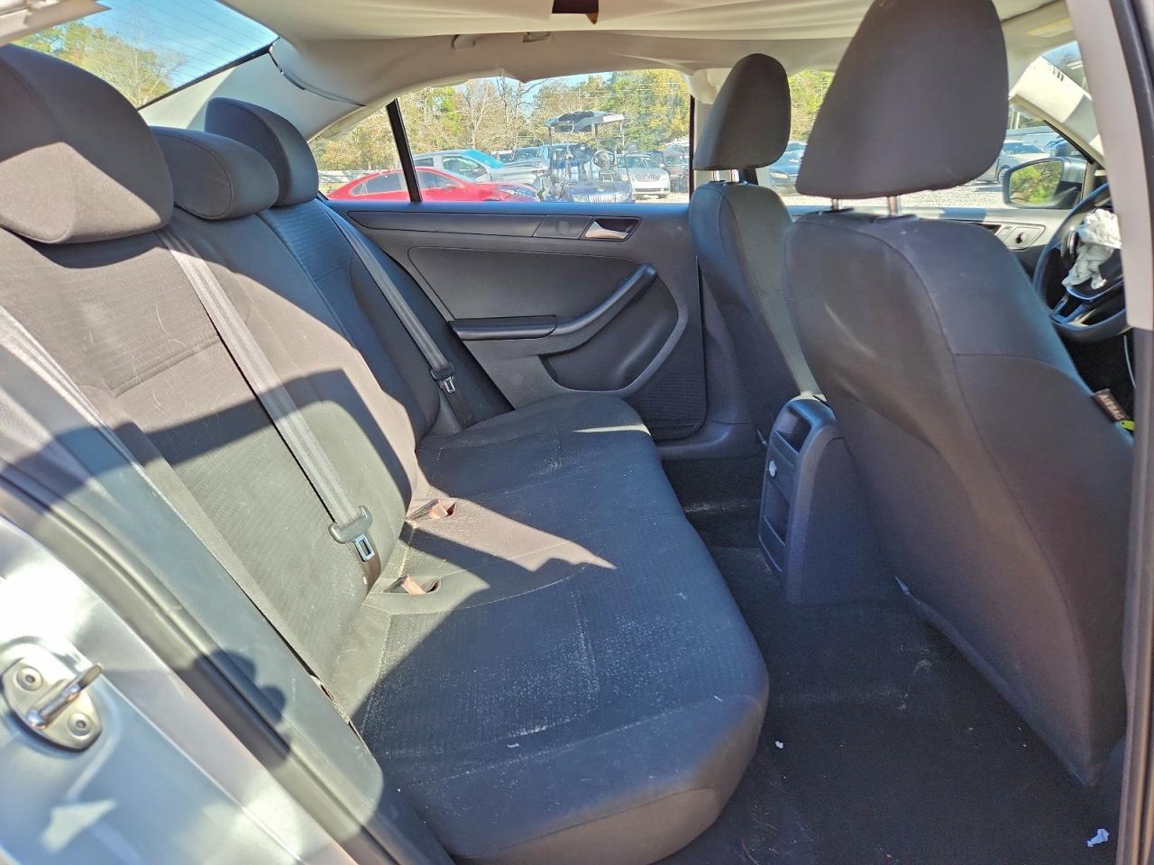 2016 VOLKSWAGEN JETTA