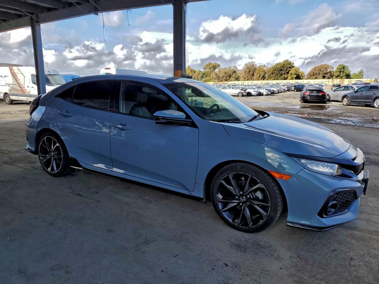 2017 HONDA CIVIC