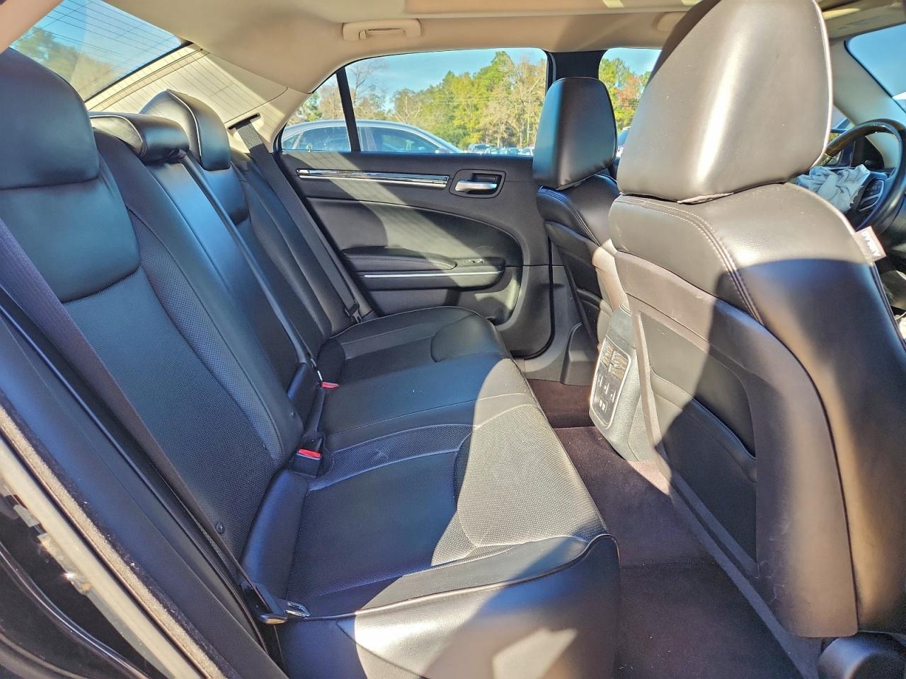 2017 CHRYSLER 300