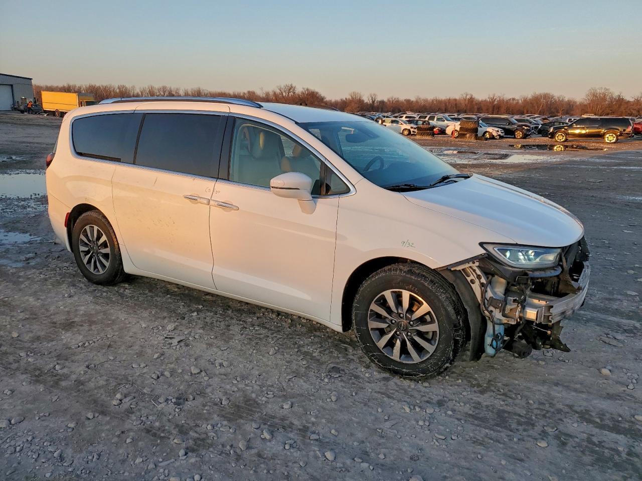 2021 CHRYSLER Pacifica