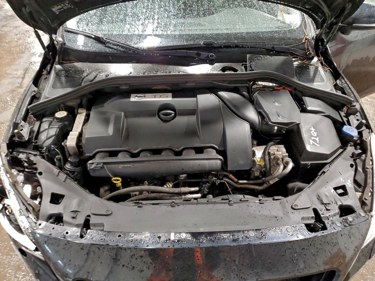 2013 VOLVO S60