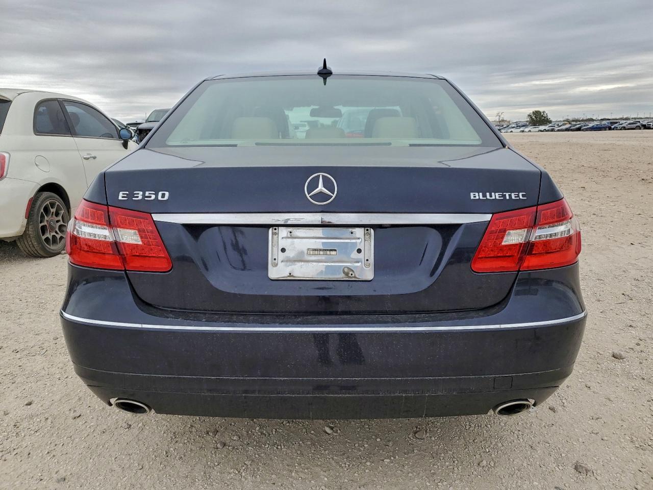 2011 MERCEDES-BENZ E-Class