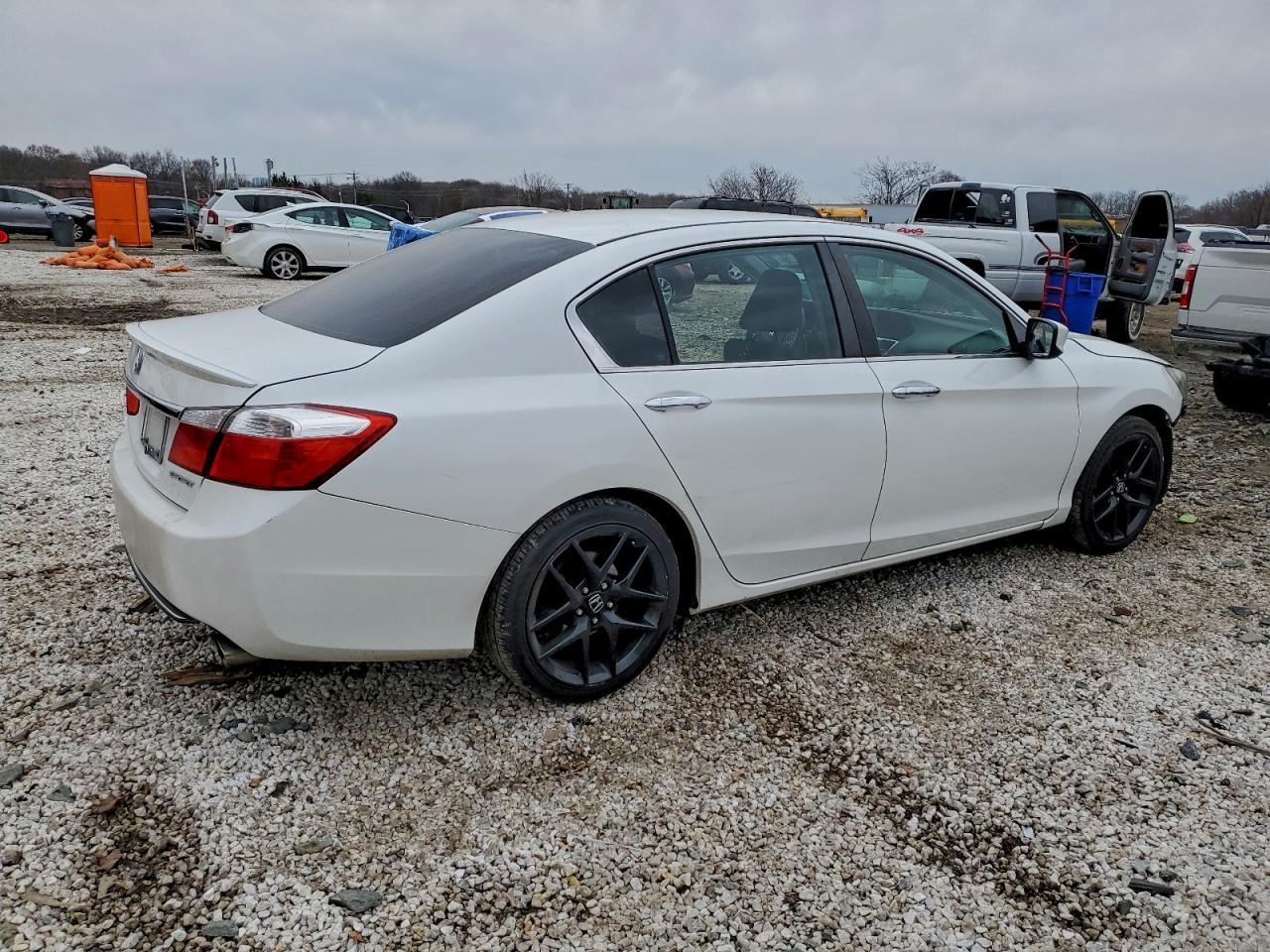 2015 HONDA ACCORD