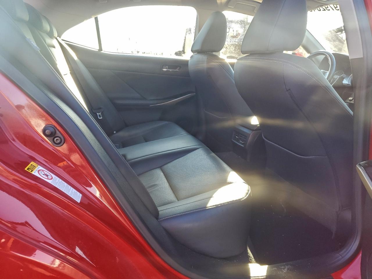2016 LEXUS IS 300