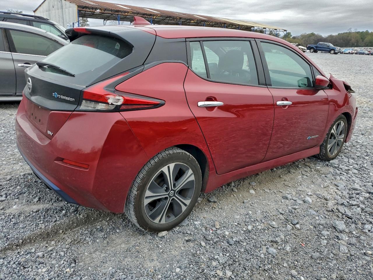2018 NISSAN LEAF