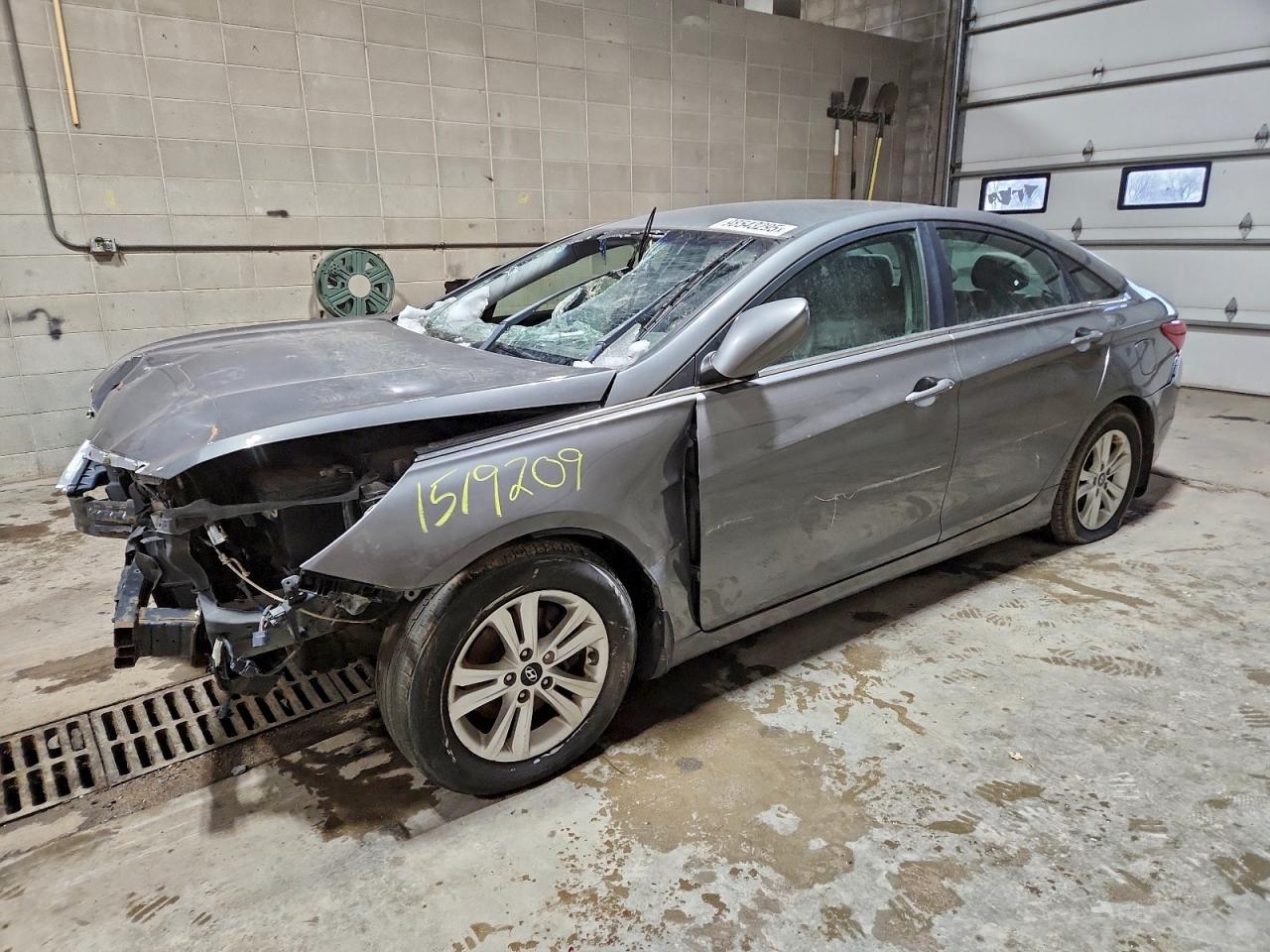 2013 HYUNDAI SONATA