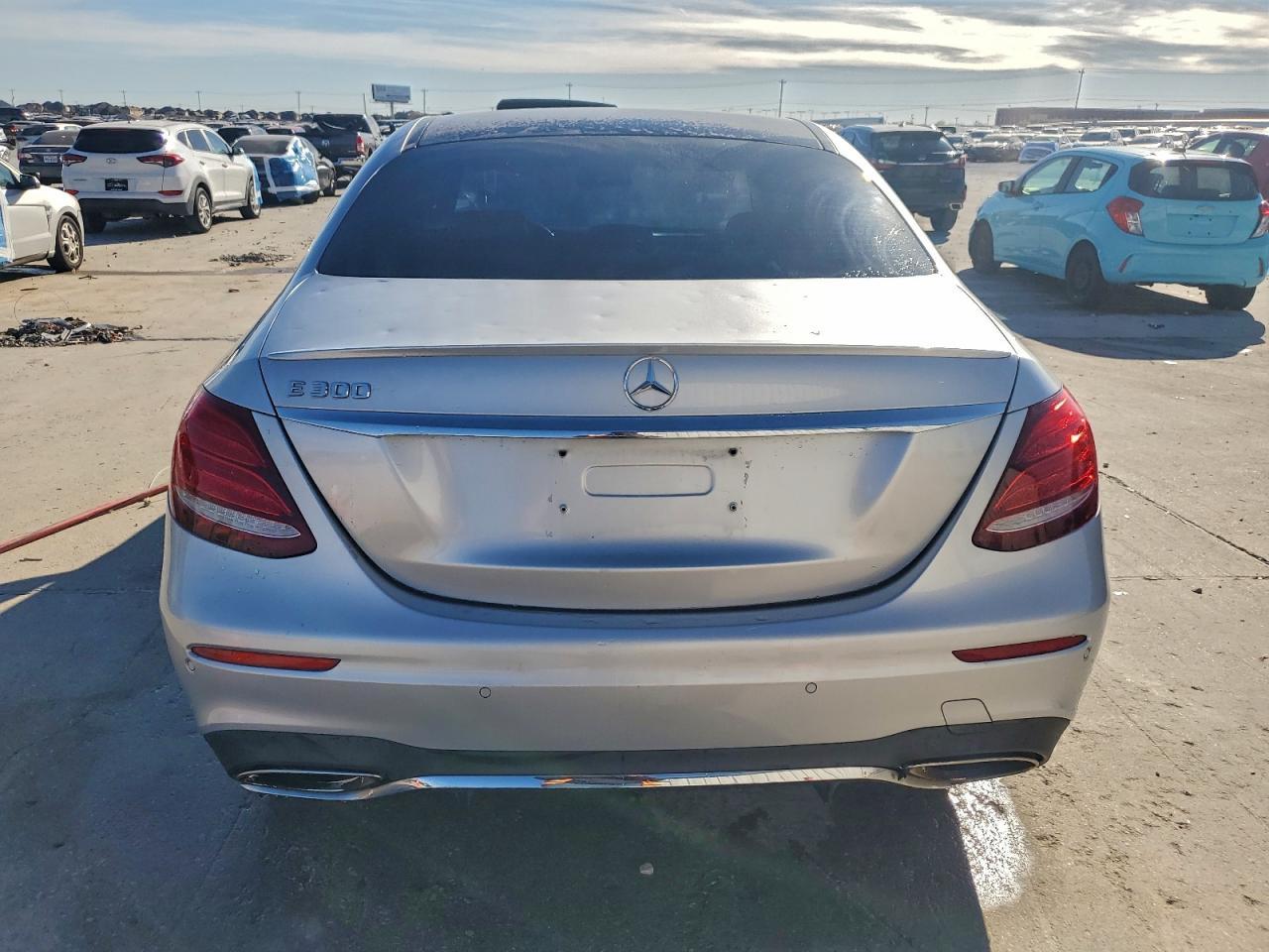 2017 MERCEDES-BENZ E-Class