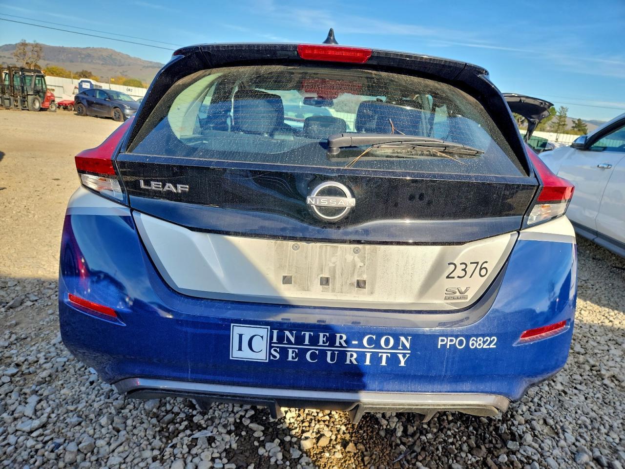 2024 NISSAN LEAF