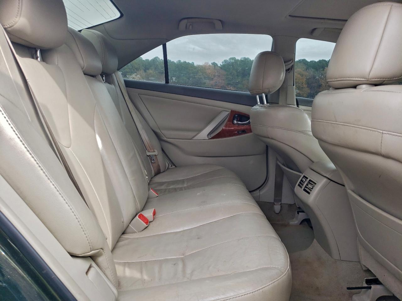 2011 TOYOTA CAMRY