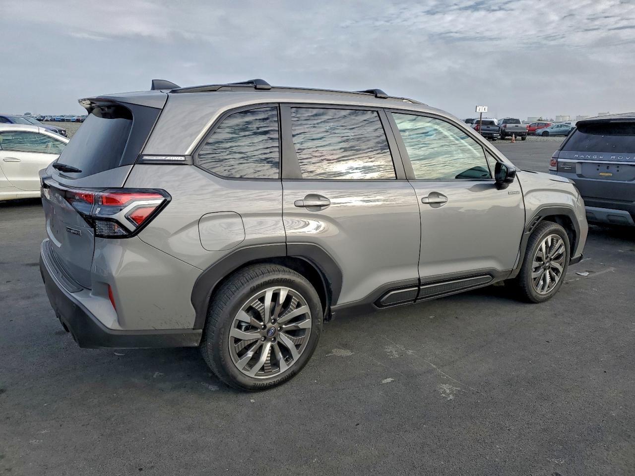2025 SUBARU FORESTER