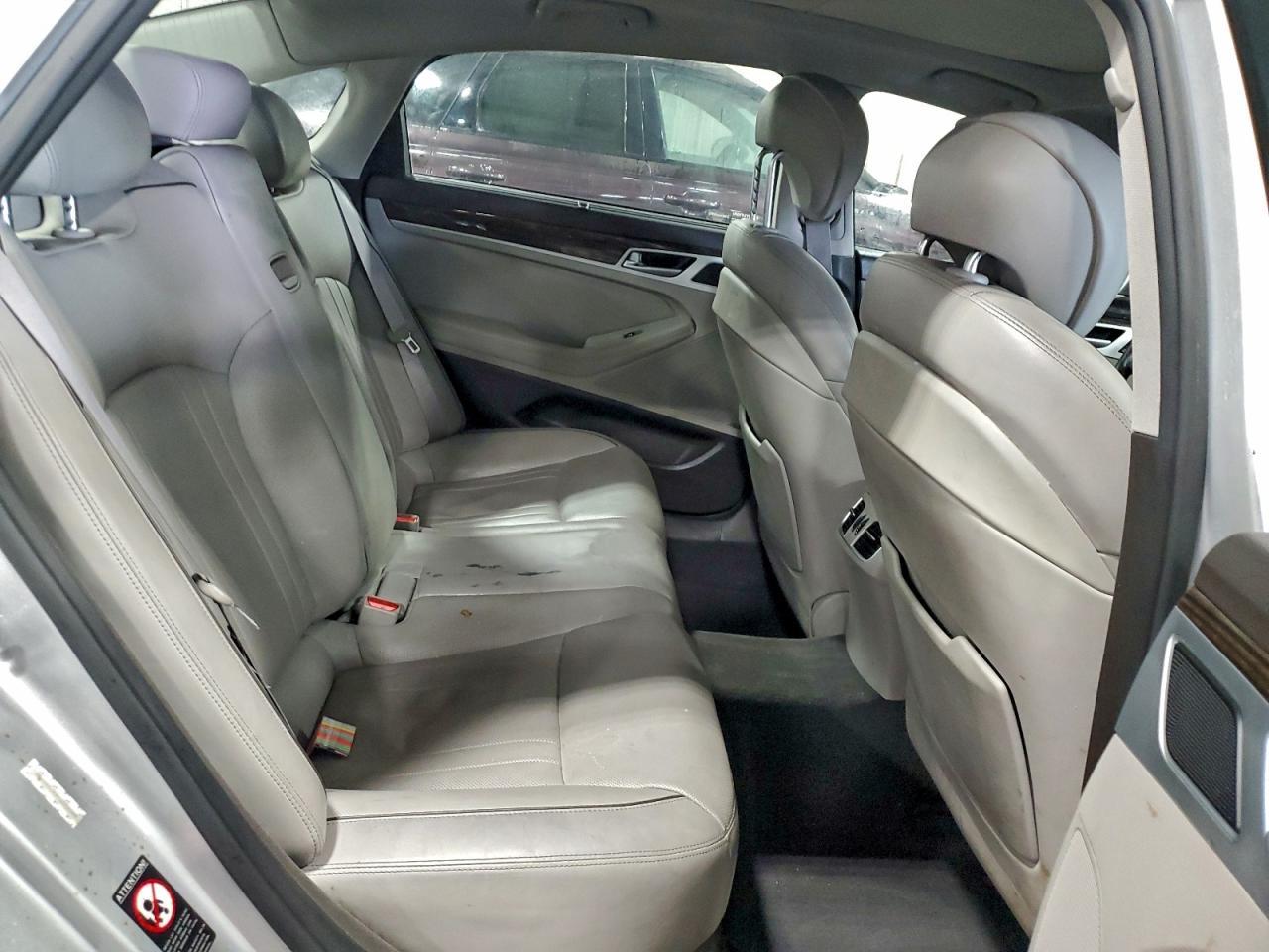 2015 HYUNDAI GENESIS