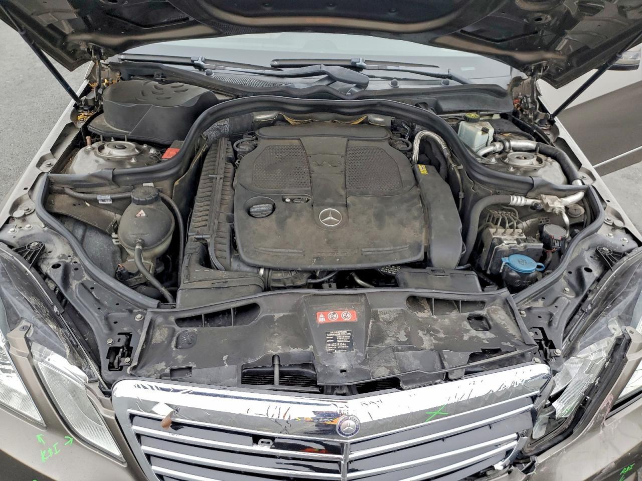 2012 MERCEDES-BENZ E-Class