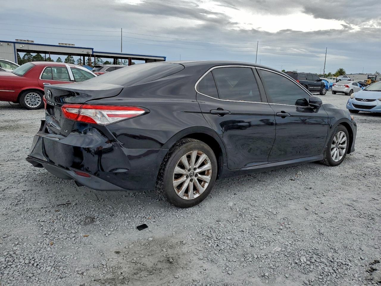 2018 TOYOTA CAMRY