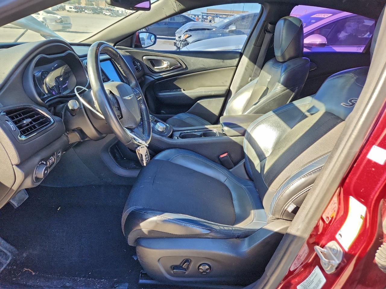 2016 CHRYSLER 200