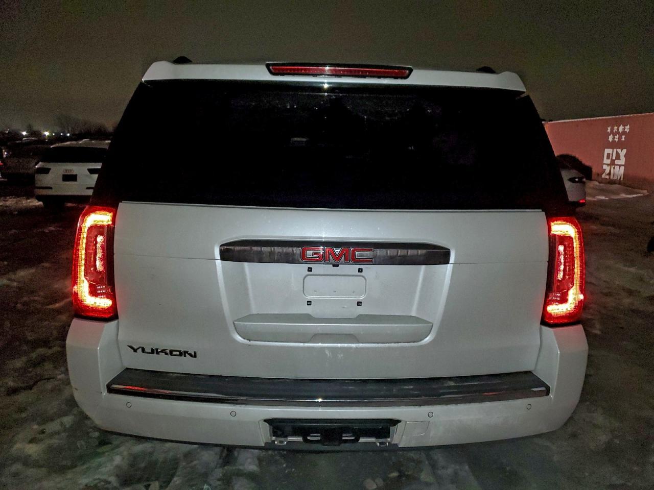 2016 GMC Yukon