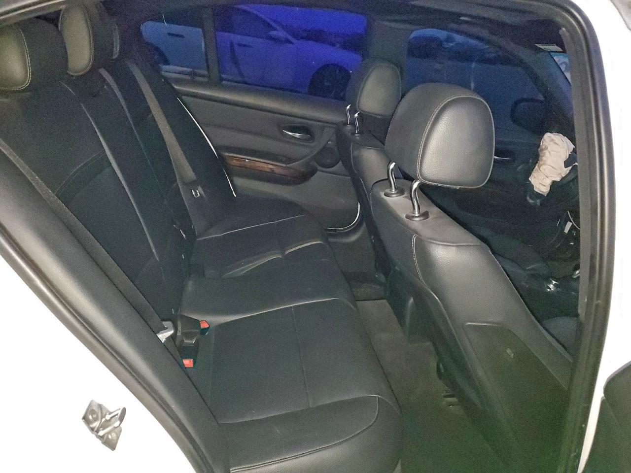 2011 BMW 3 SERIES