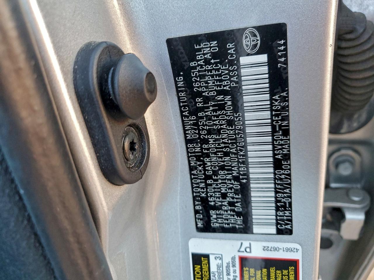 2016 TOYOTA CAMRY