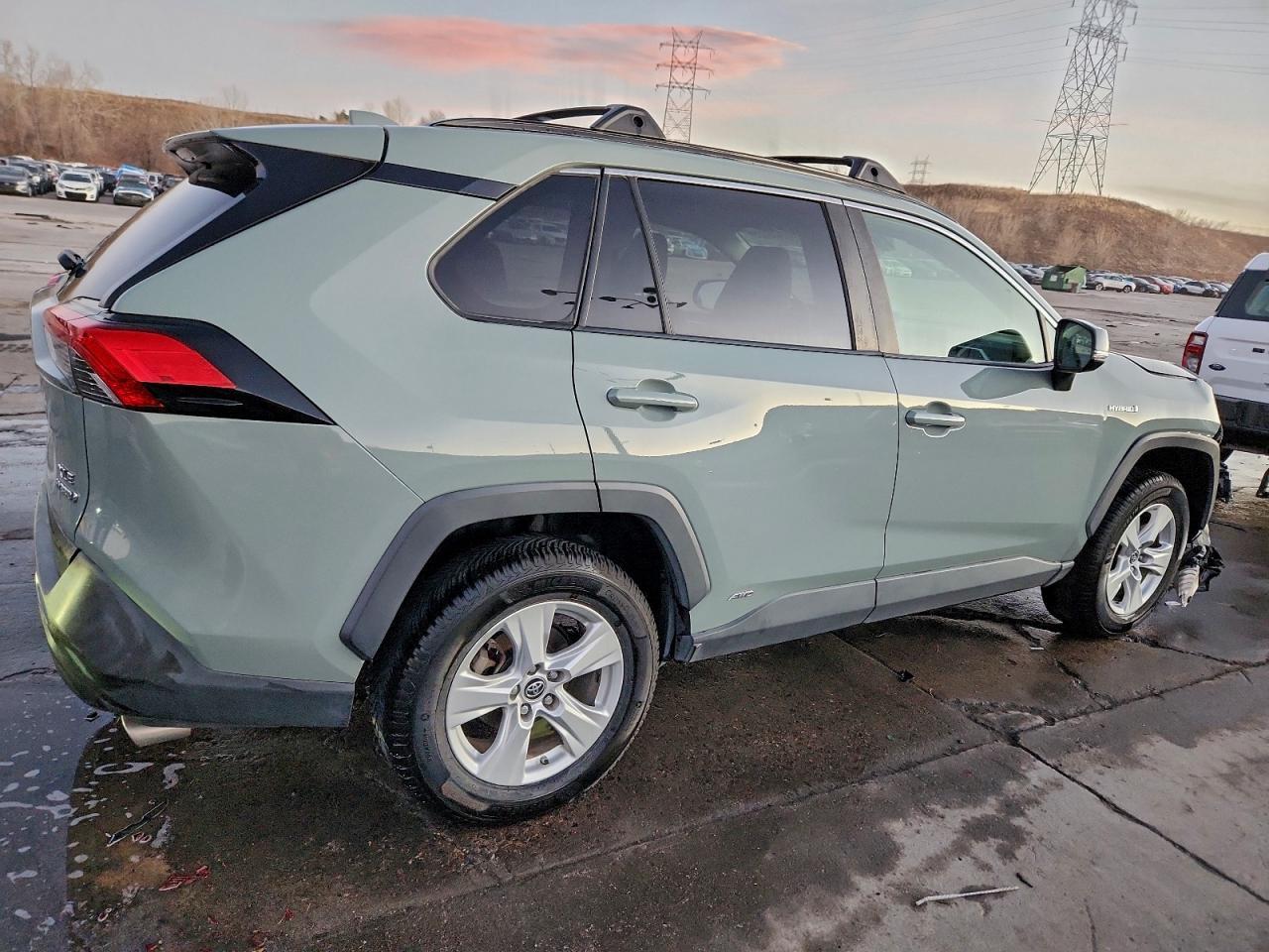 2019 TOYOTA RAV4