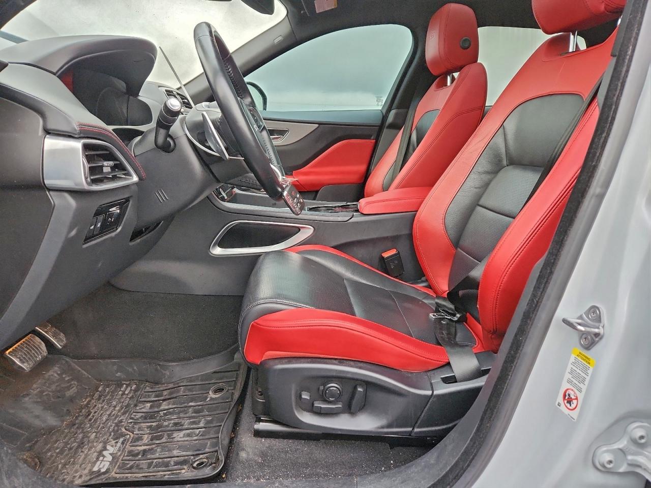 2017 JAGUAR F-Pace