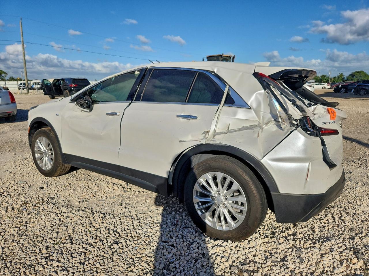 2024 CADILLAC XT4