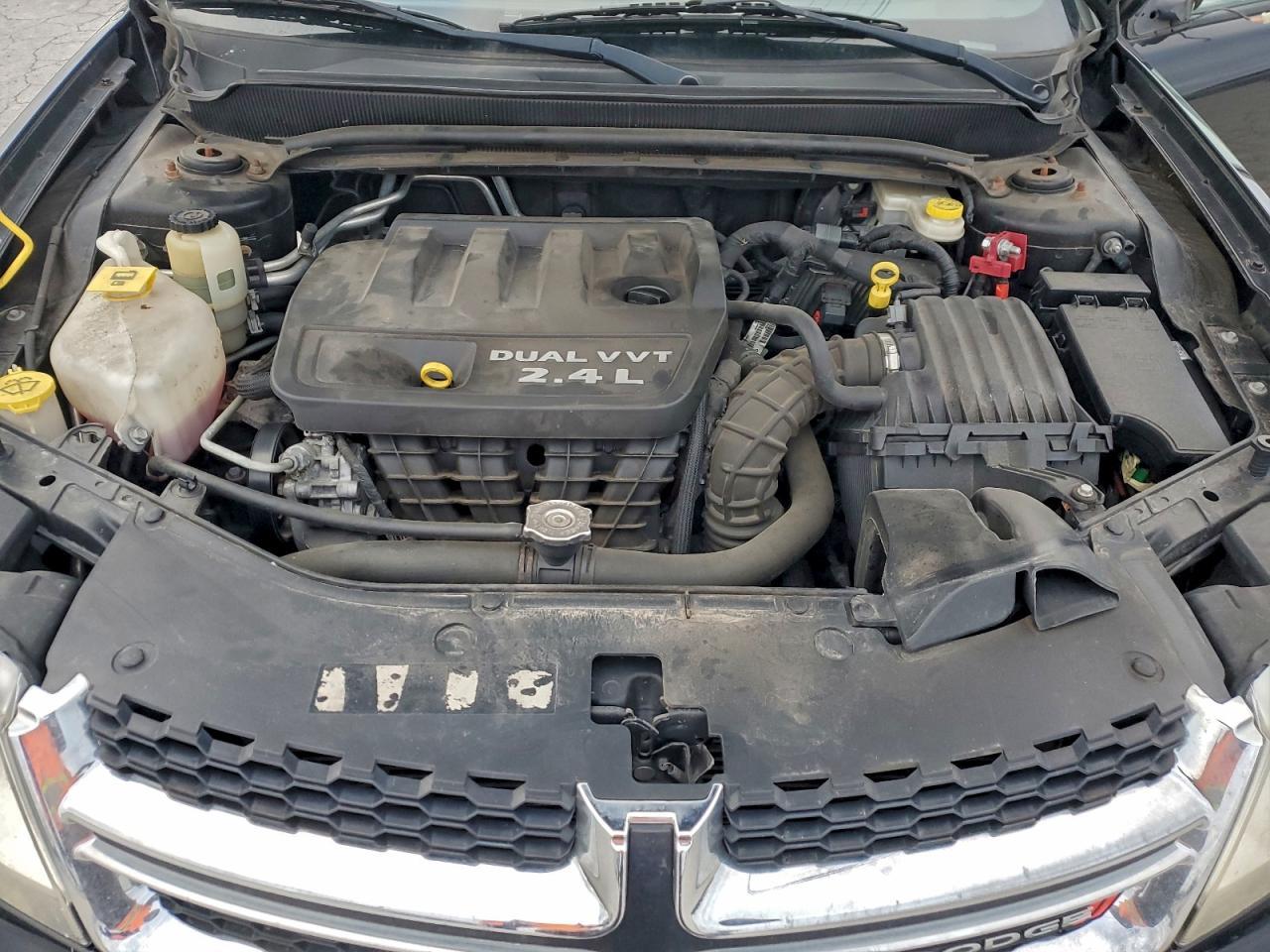 2013 DODGE Avenger