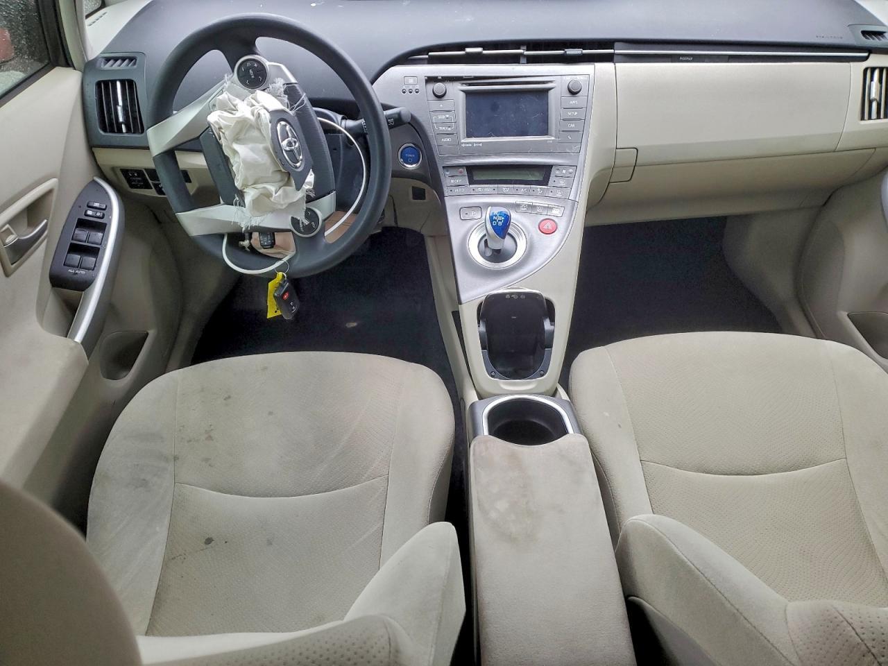 2014 TOYOTA PRIUS