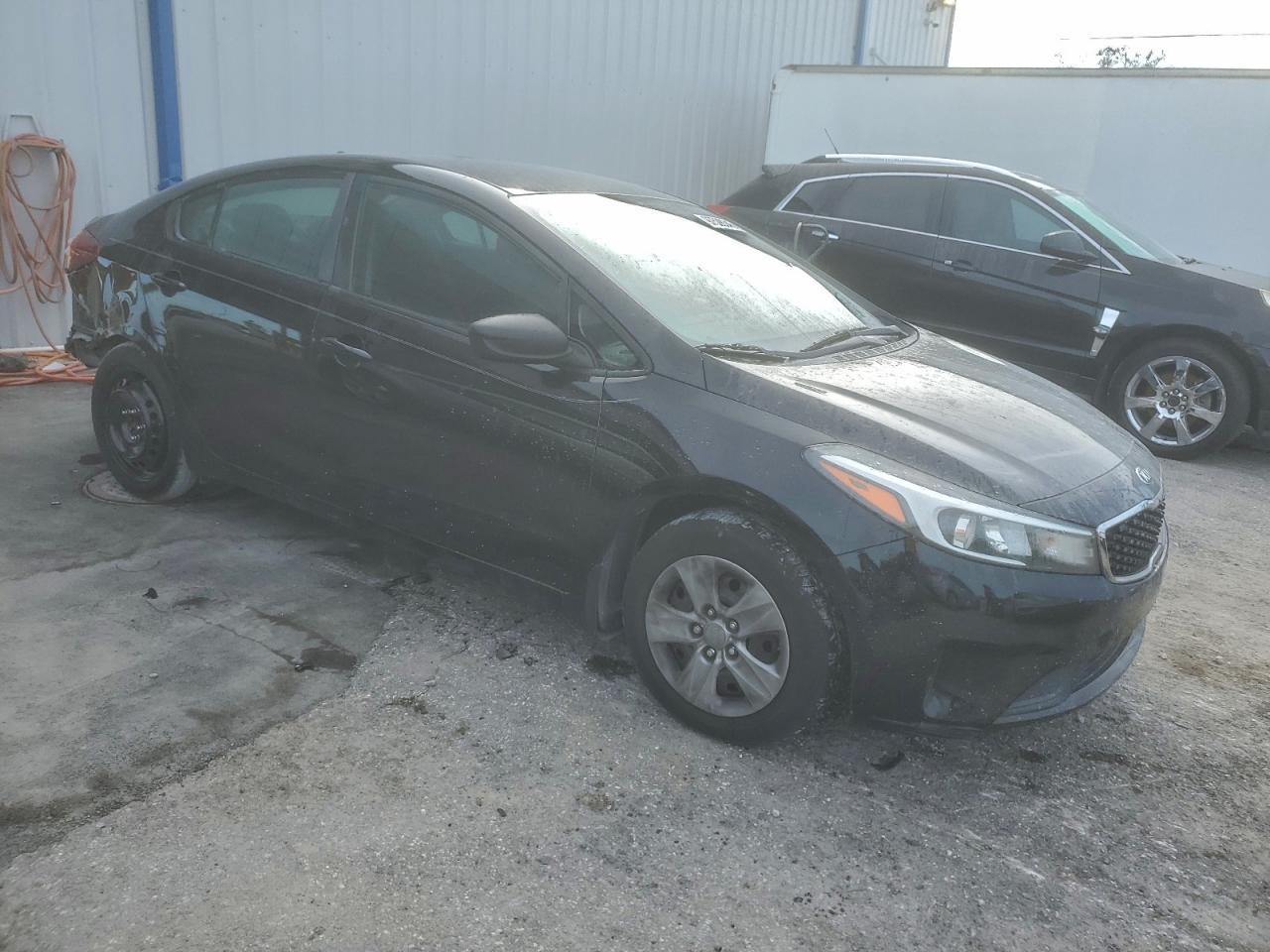 2017 KIA FORTE