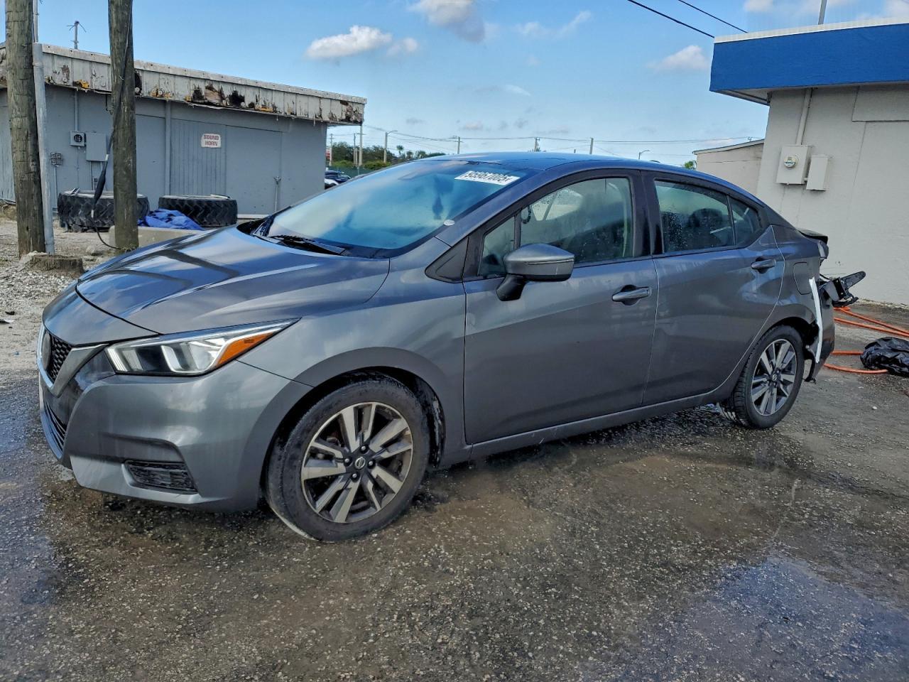 2020 NISSAN VERSA