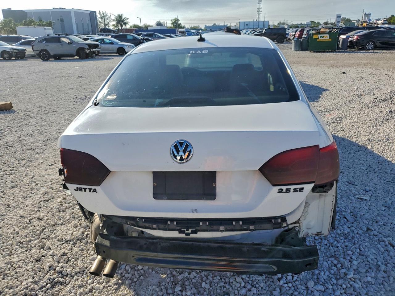 2013 VOLKSWAGEN JETTA