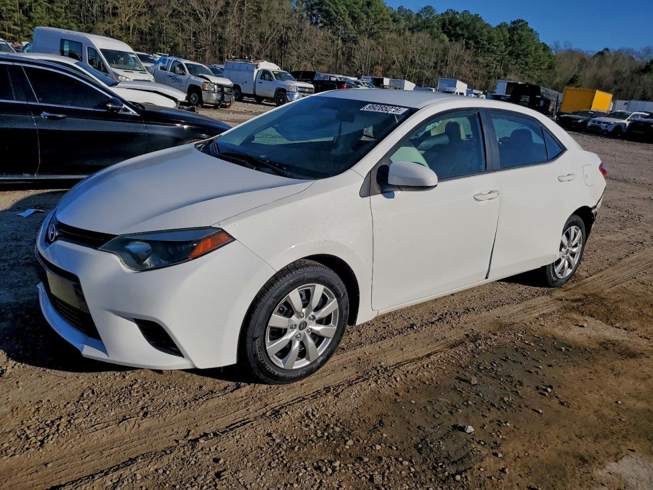 2015 TOYOTA COROLLA