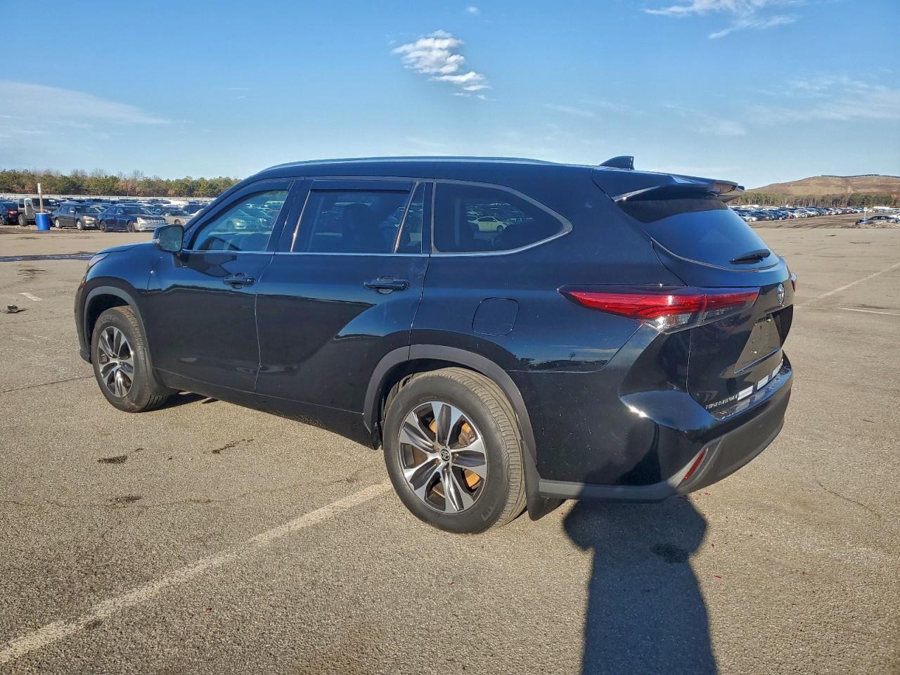 2021 TOYOTA HIGHLANDER