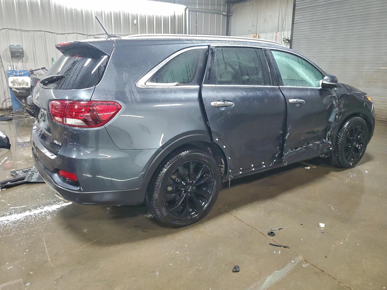2020 KIA SORENTO