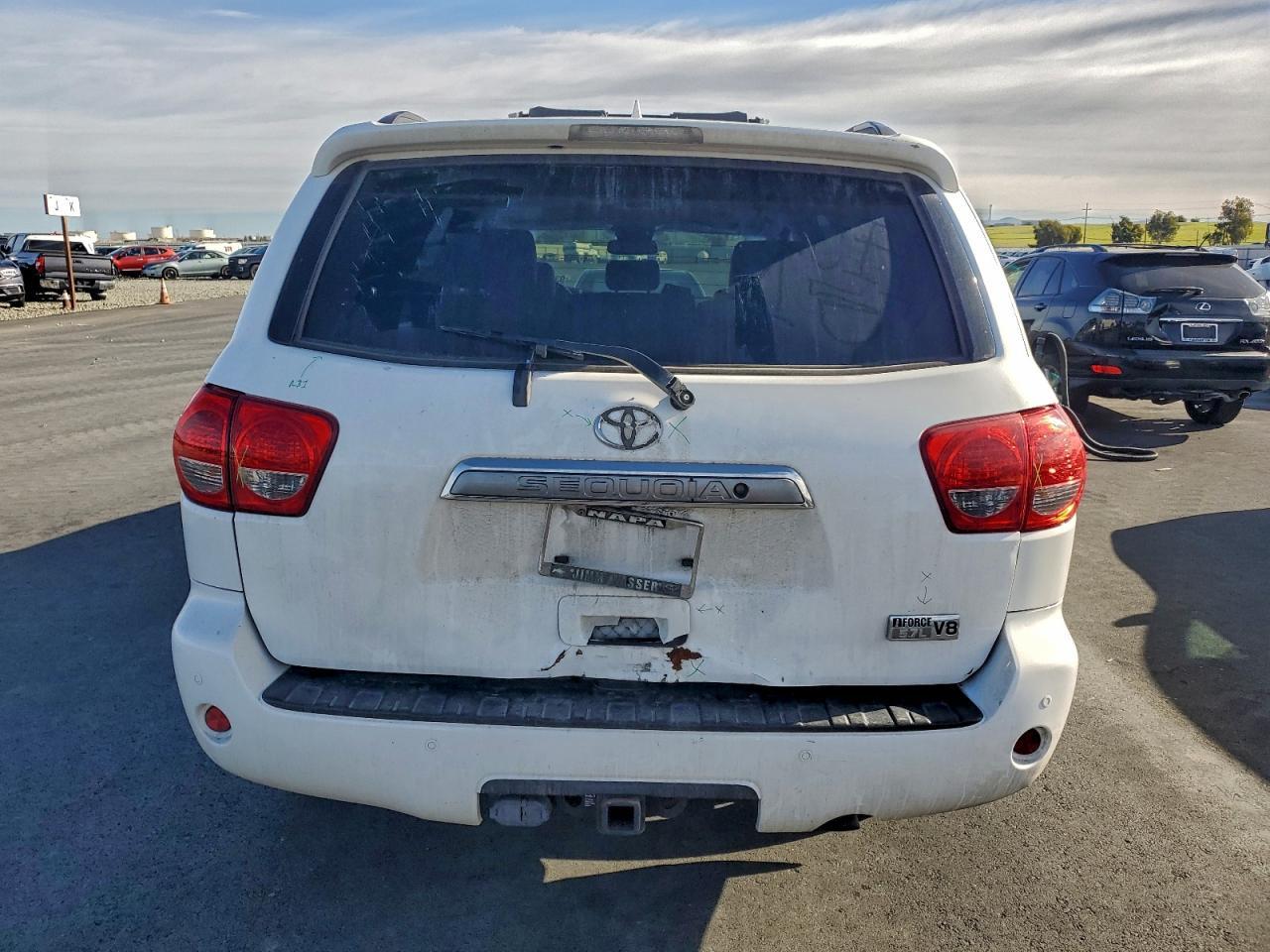2017 TOYOTA Sequoia
