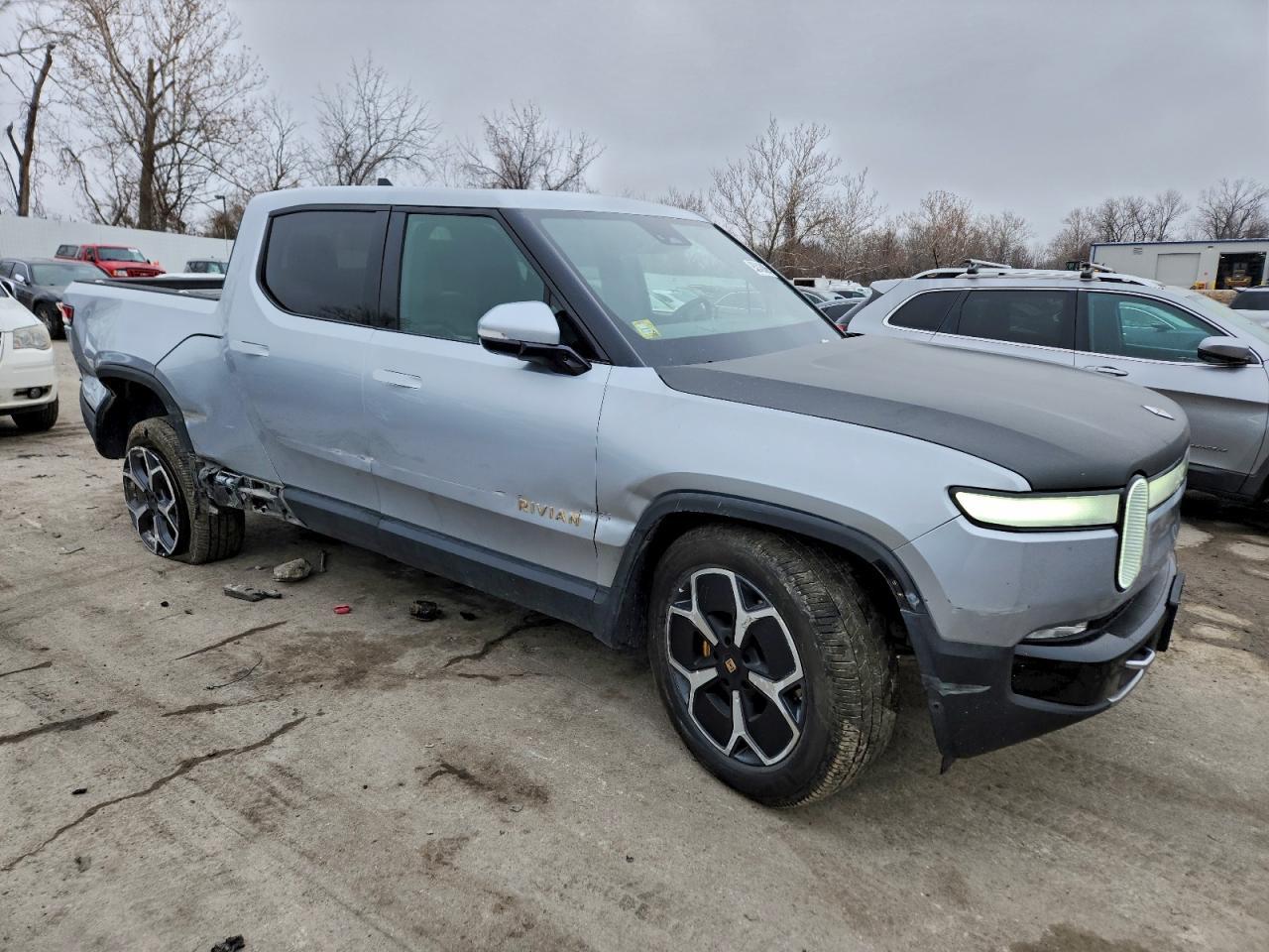 2022 RIVIAN R1t