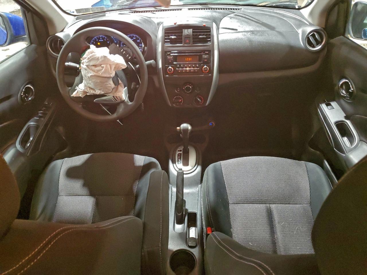 2017 NISSAN VERSA