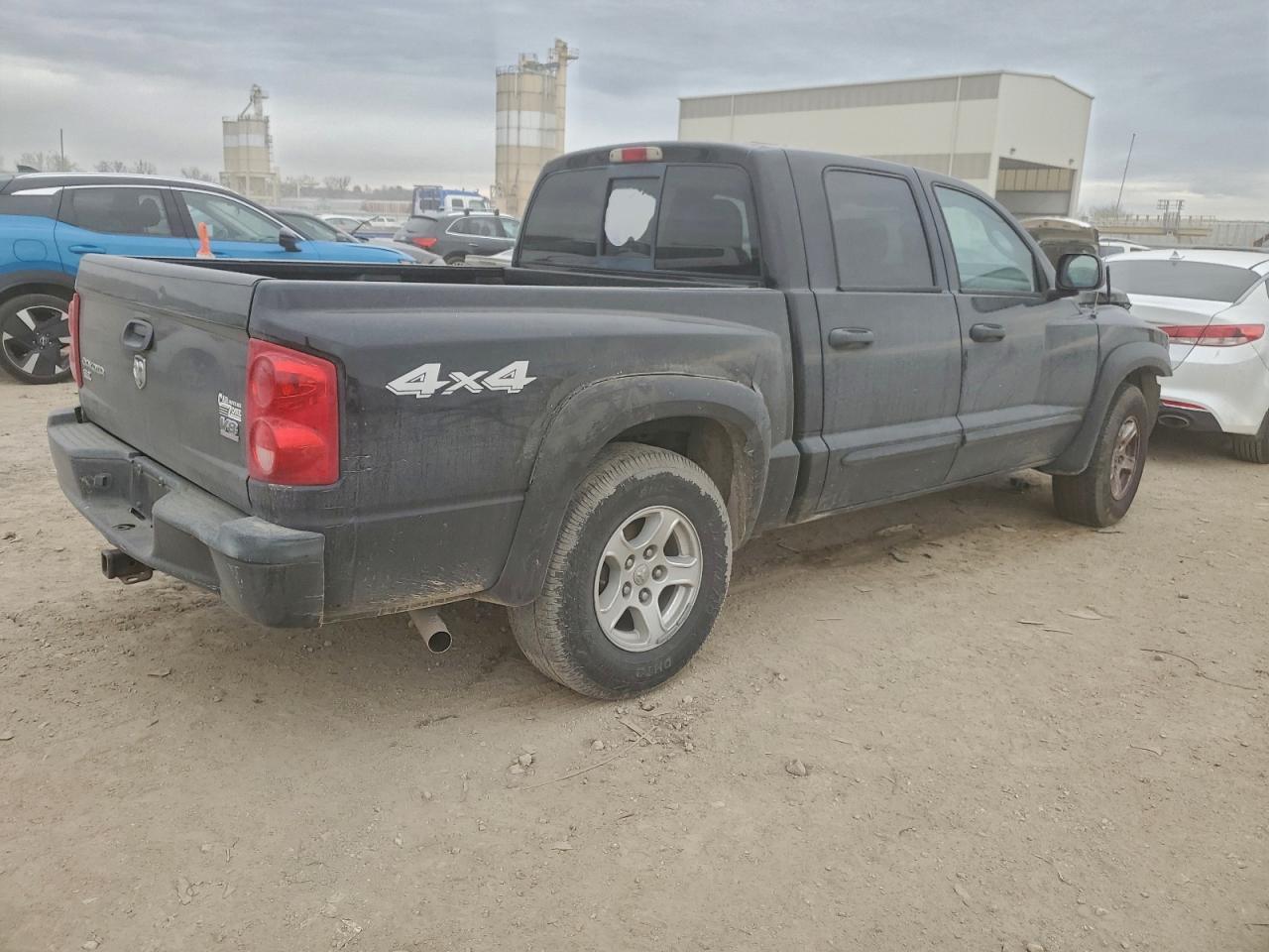 2005 DODGE Dakota