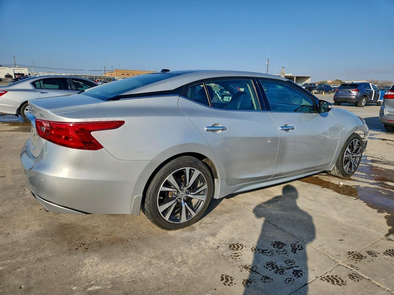 2017 NISSAN Maxima