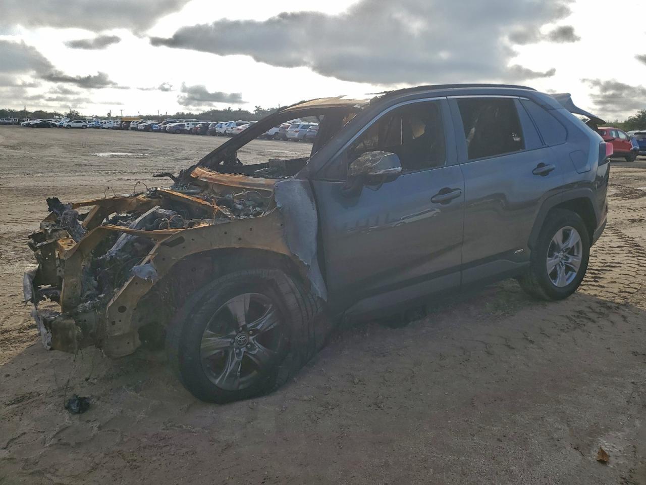 2022 TOYOTA RAV4