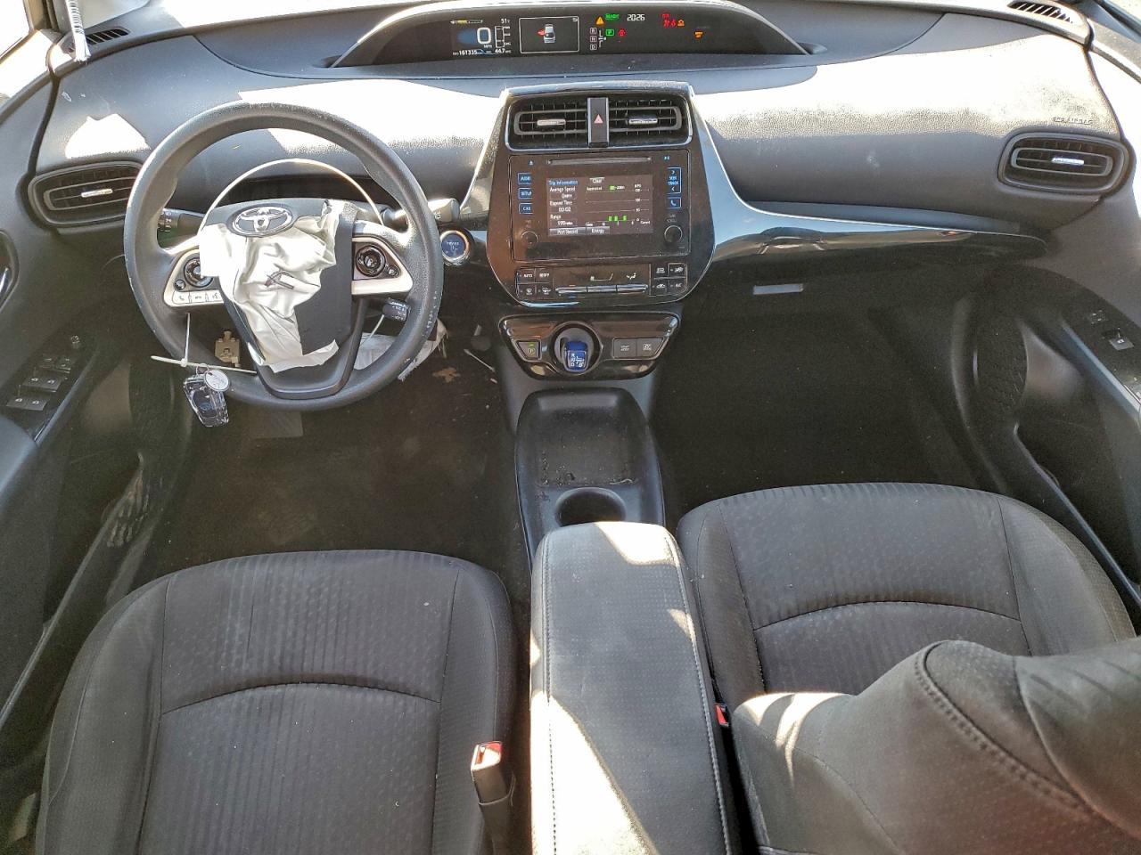 2016 TOYOTA PRIUS