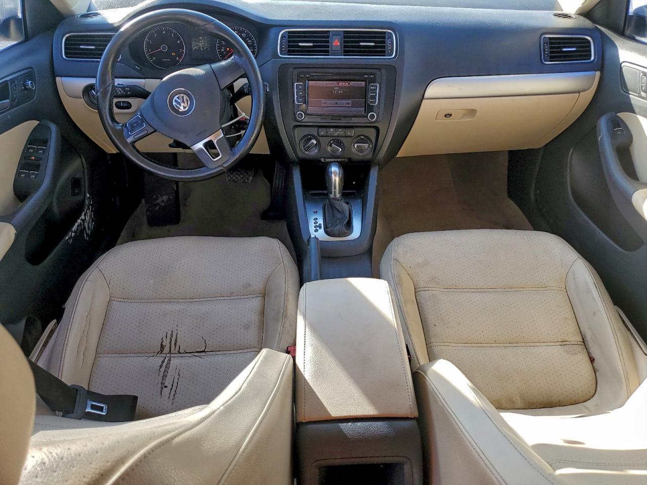 2013 VOLKSWAGEN JETTA