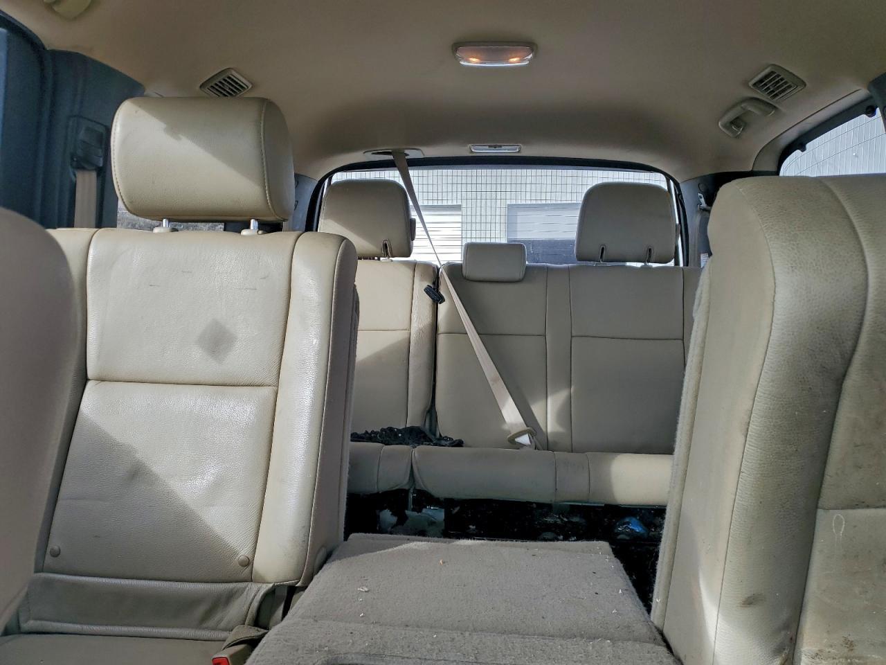 2014 TOYOTA Sequoia