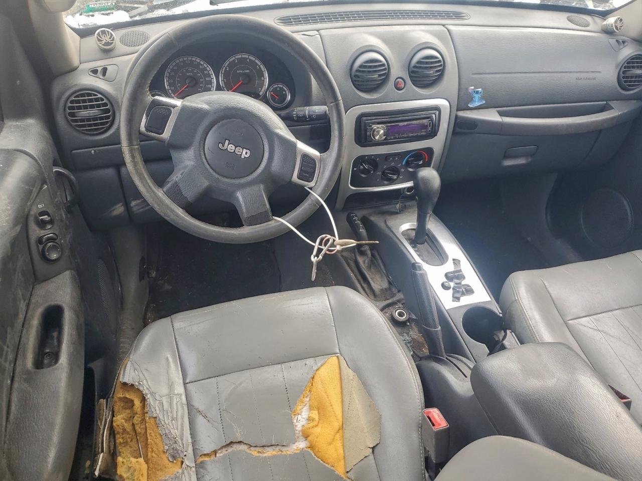 2005 JEEP Liberty