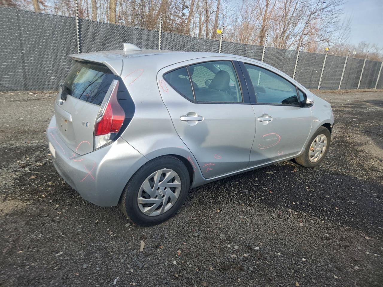 2015 TOYOTA Prius c