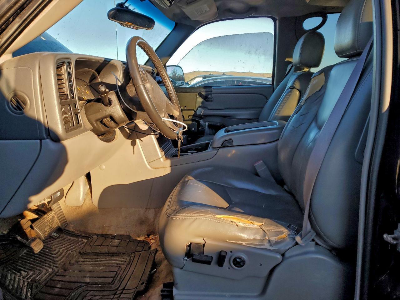 2004 CHEVROLET Suburban