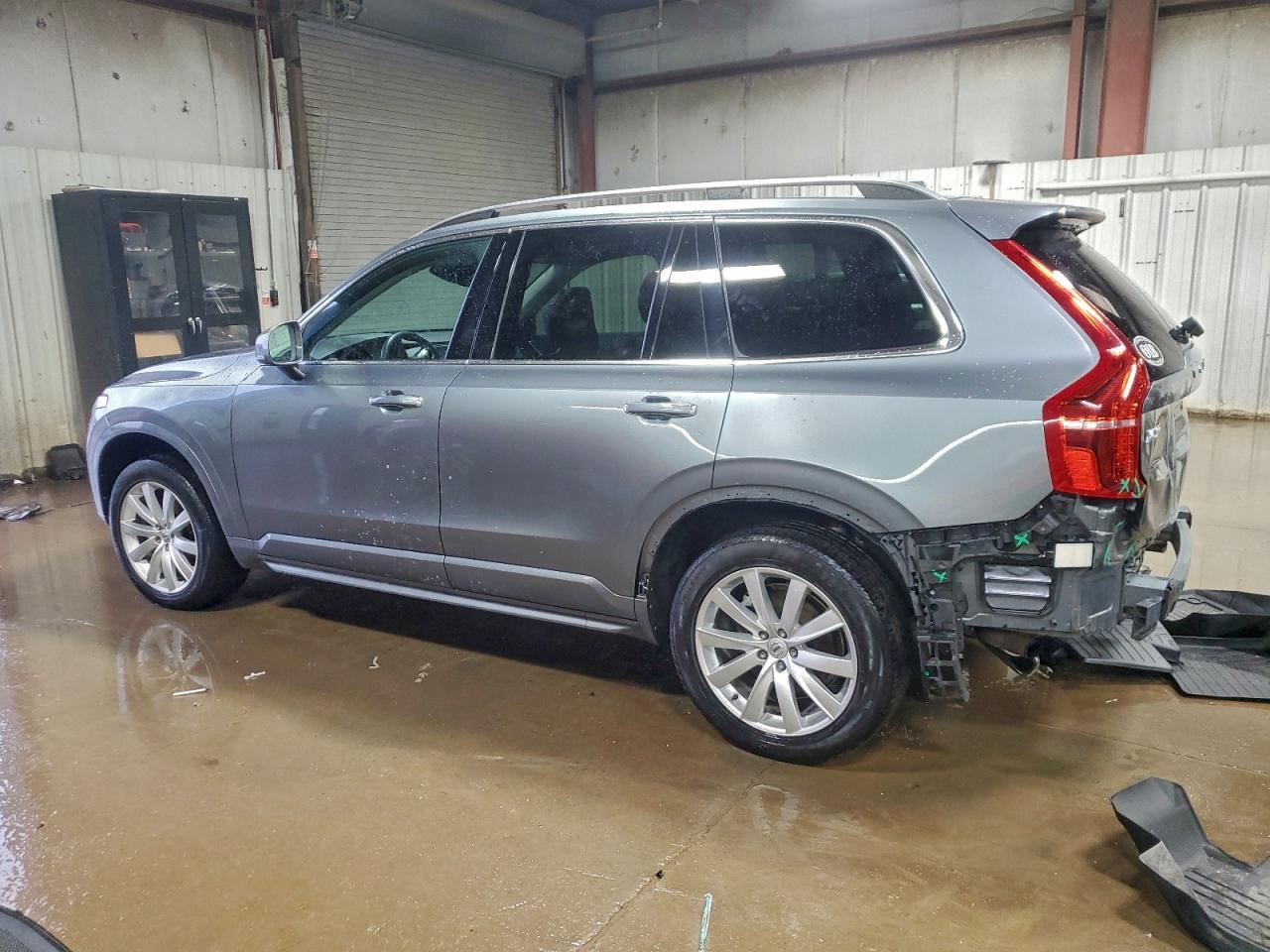 2017 VOLVO XC90